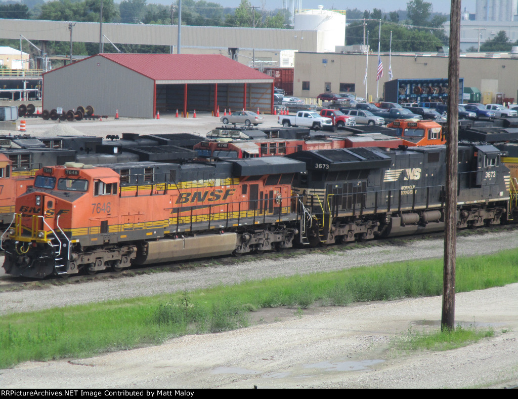 BNSF 7646